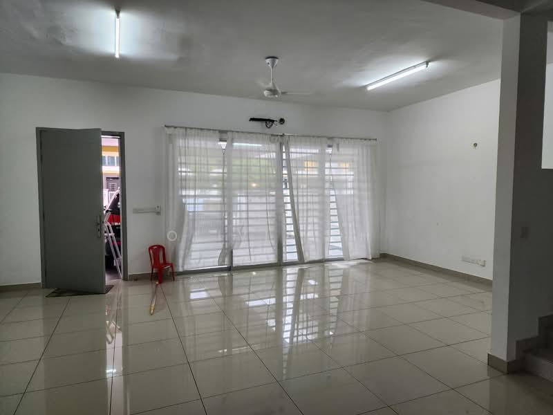 2-storey Terraced House for Rent in Seremban (Negeri Sembilan) - OLIVIA OH - Living Room - PropertyGuru.com.my