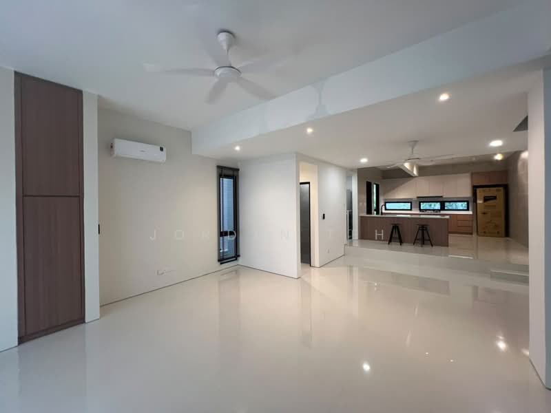 Rumah Bandar untuk Disewa di Kayu Ara (Selangor) - Jordan Teh - Living Room - PropertyGuru.com.my