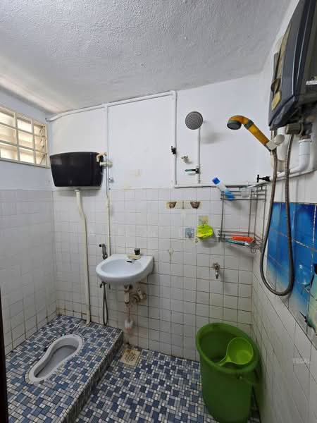 Rumah Teres 1 Tingkat untuk Dijual di Klang (Selangor) - Alex Lee - Bathroom - PropertyGuru.com.my