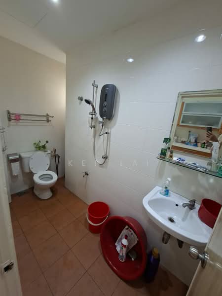 Rumah Teres 2 Tingkat untuk Dijual di Saujana Damansara (Damansara Damai) - Ken Lai - Bathroom - PropertyGuru.com.my