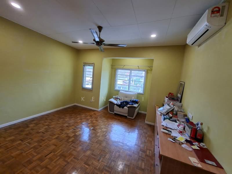 Rumah Teres 2 Tingkat untuk Dijual di Saujana Damansara (Damansara Damai) - Ken Lai - Bedroom - PropertyGuru.com.my