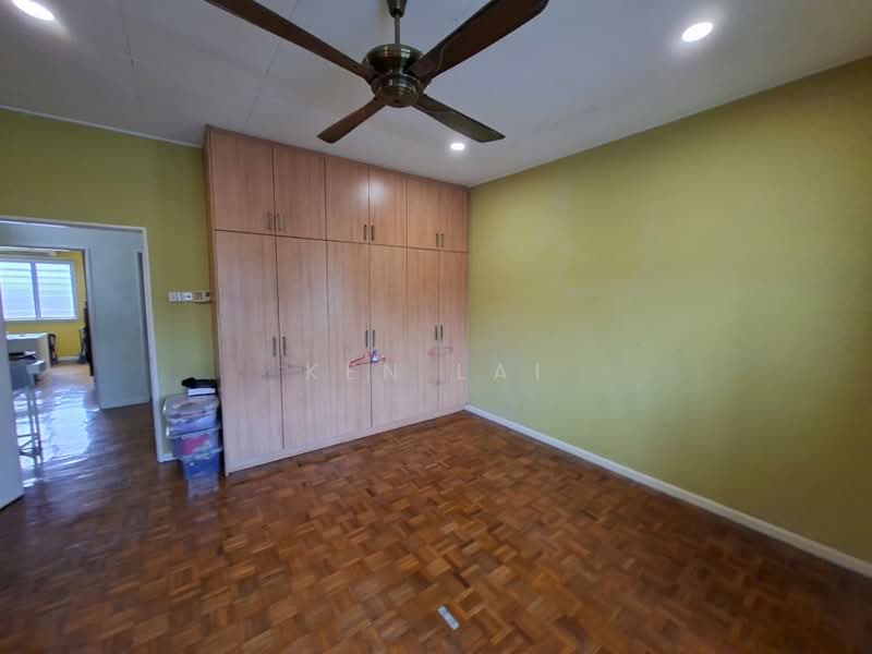 Rumah Teres 2 Tingkat untuk Dijual di Saujana Damansara (Damansara Damai) - Ken Lai - Bedroom - PropertyGuru.com.my