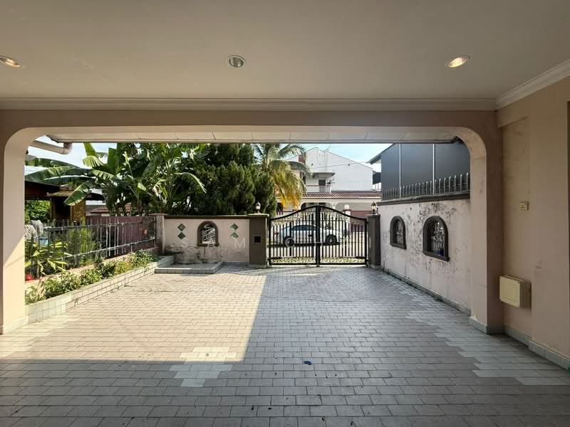 2-storey Terraced House for Sale in Taman Ungku Tun Aminah (Skudai) - Sam Chai - Exterior - PropertyGuru.com.my