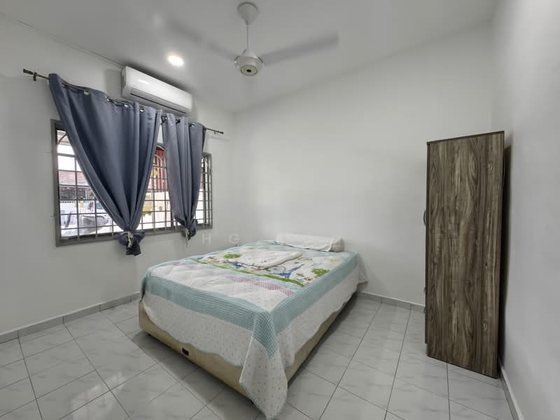 Rumah Teres 1 Tingkat untuk Dijual di Telok Mas (Melaka) - HG KOH - Bedroom - PropertyGuru.com.my