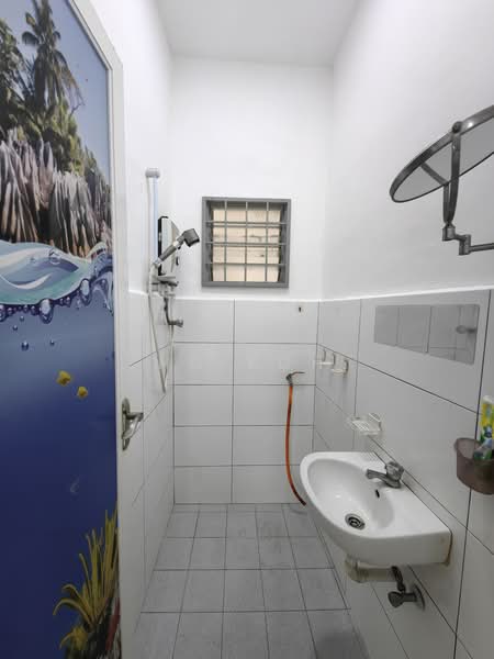 Rumah Teres 1 Tingkat untuk Dijual di Telok Mas (Melaka) - HG KOH - Bathroom - PropertyGuru.com.my