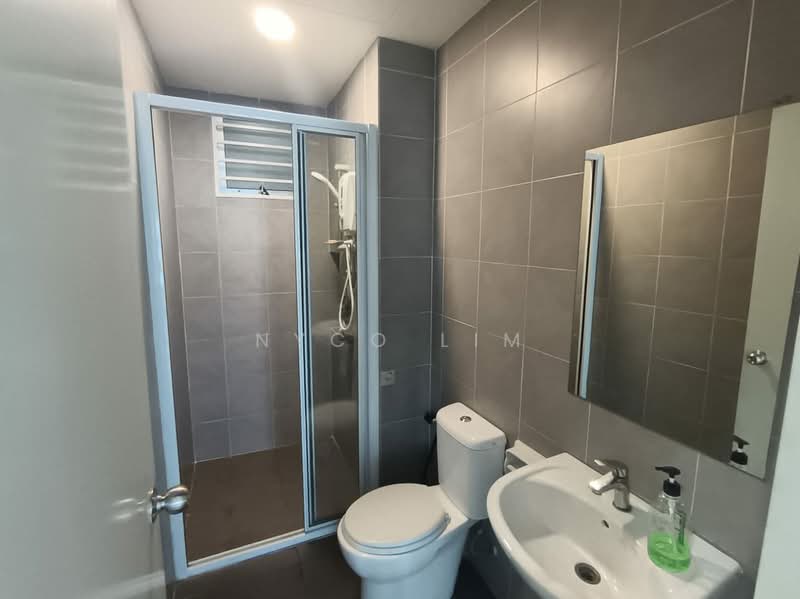 Service Residence for Rent at Savanna Executive Suite @ Southville City - Nyco Lim - Bathroom - PropertyGuru.com.my