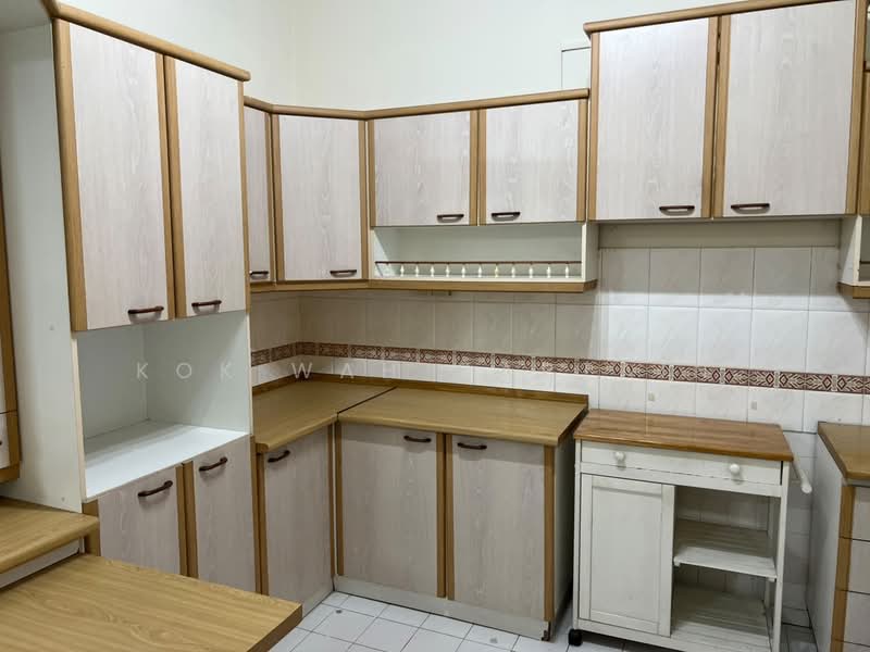 Bungalow for Rent in Balakong (Cheras) - Kok Wah Captain - Kitchen - PropertyGuru.com.my