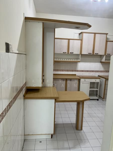 Bungalow for Rent in Balakong (Cheras) - Kok Wah Captain - Kitchen - PropertyGuru.com.my