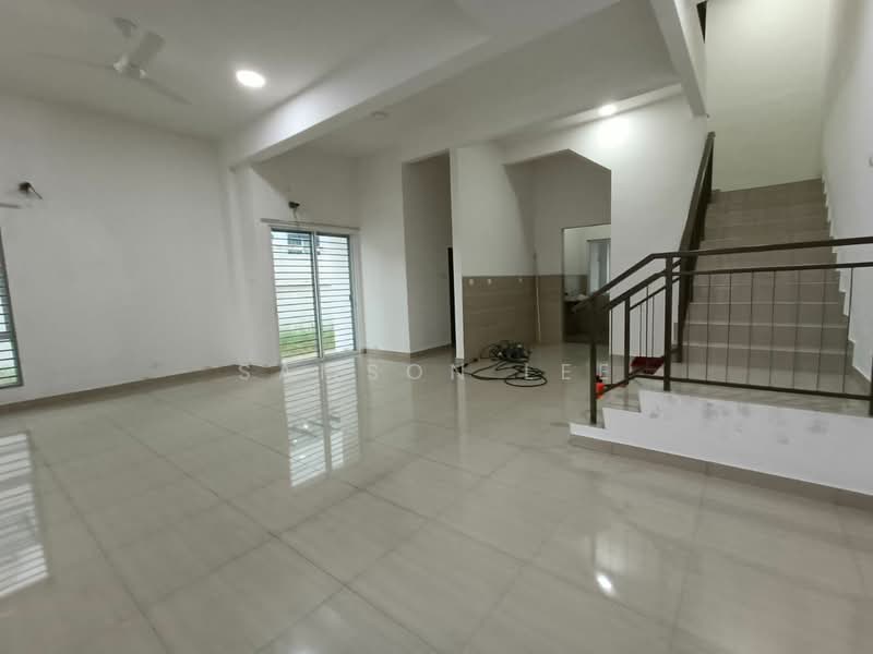 Semi-Detached House for Sale in Rawang (Selangor) - Samson Lee - Living Room - PropertyGuru.com.my