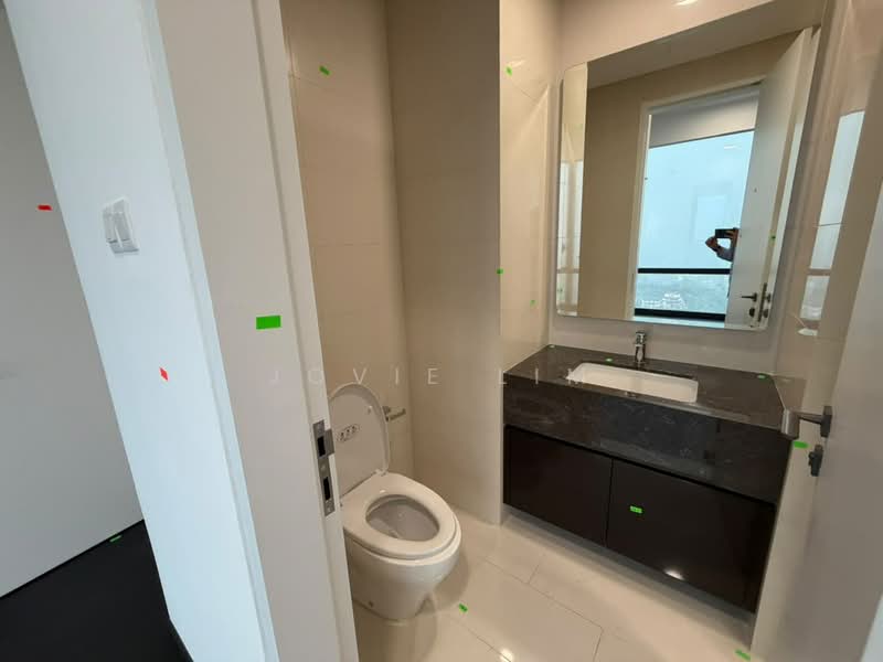 Servis Apartment untuk Disewa di Crown Residences @ Pavilion Damansara Heights - Jovie Lim - Bathroom - PropertyGuru.com.my