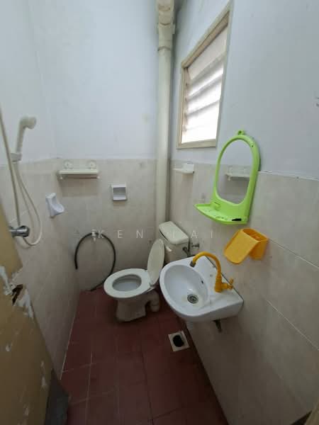 2-storey Terraced House for Sale in Saujana Damansara (Damansara Damai) - Ken Lai - Bathroom - PropertyGuru.com.my