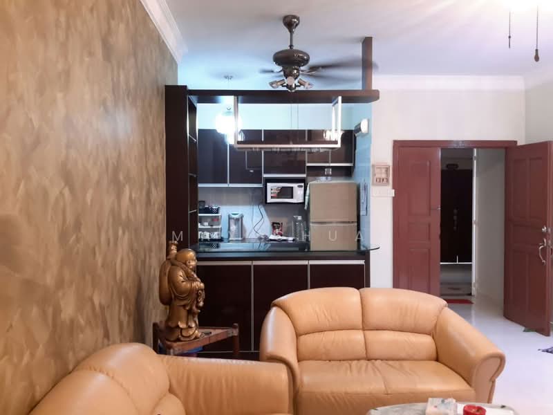 Pangsapuri untuk Dijual di Kristal Villa - Max Chua - Living Room - PropertyGuru.com.my