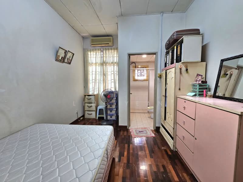 2-storey Terraced House for Sale in Shah Alam (Selangor) - Ling Yean - Bedroom - PropertyGuru.com.my