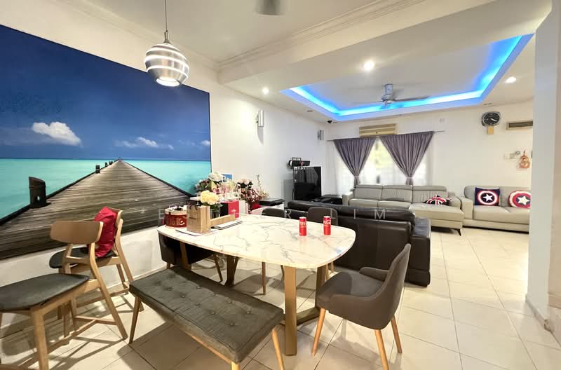 Rumah Teres 2 Tingkat untuk Dijual di Seksyen 11 (Kota Damansara) - Esther Lim - Living Room - PropertyGuru.com.my