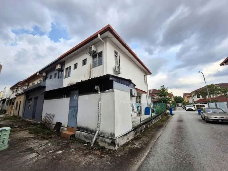 2-storey Terraced House for Sale in Bandar Pinggiran Subang (Shah Alam) - Hannee Tay - Exterior - PropertyGuru.com.my