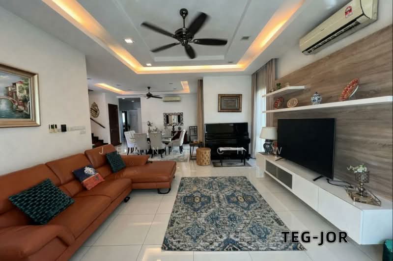 Rumah Berkembar untuk Dijual di Setia Eco Park (Setia Alam) - Jennie Chew - Living Room - PropertyGuru.com.my