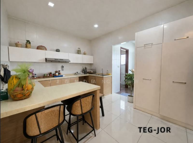 Rumah Berkembar untuk Dijual di Setia Eco Park (Setia Alam) - Jennie Chew - Kitchen - PropertyGuru.com.my