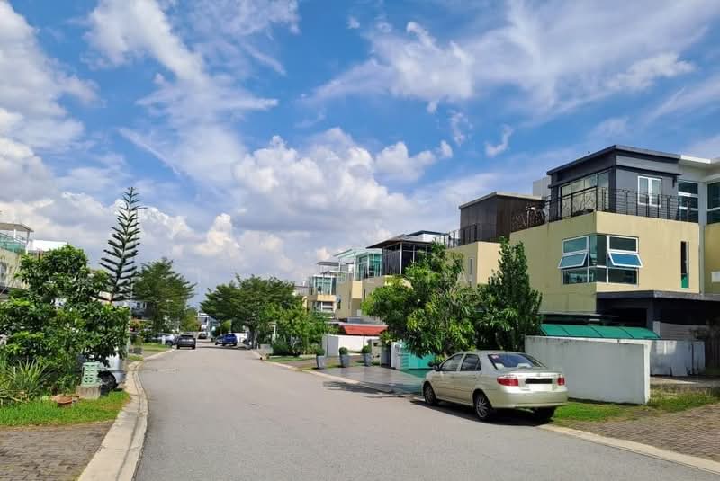 Semi-Detached House for Sale in Saujana Puchong (Puchong) - Hannee Tay - Exterior - PropertyGuru.com.my