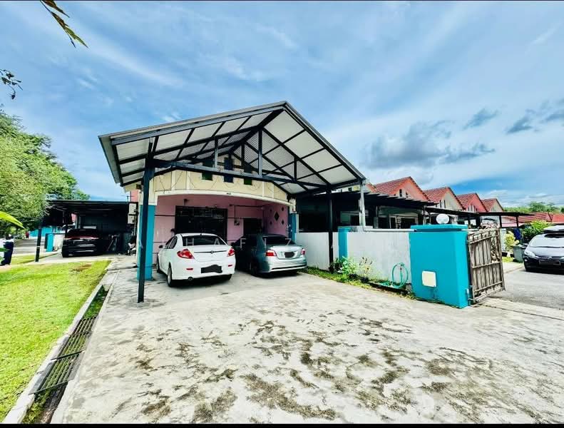 Rumah Teres 1 Tingkat untuk Dijual di Bandar Putra (Kulai) - ALHAFIZ AZIS - Exterior - PropertyGuru.com.my