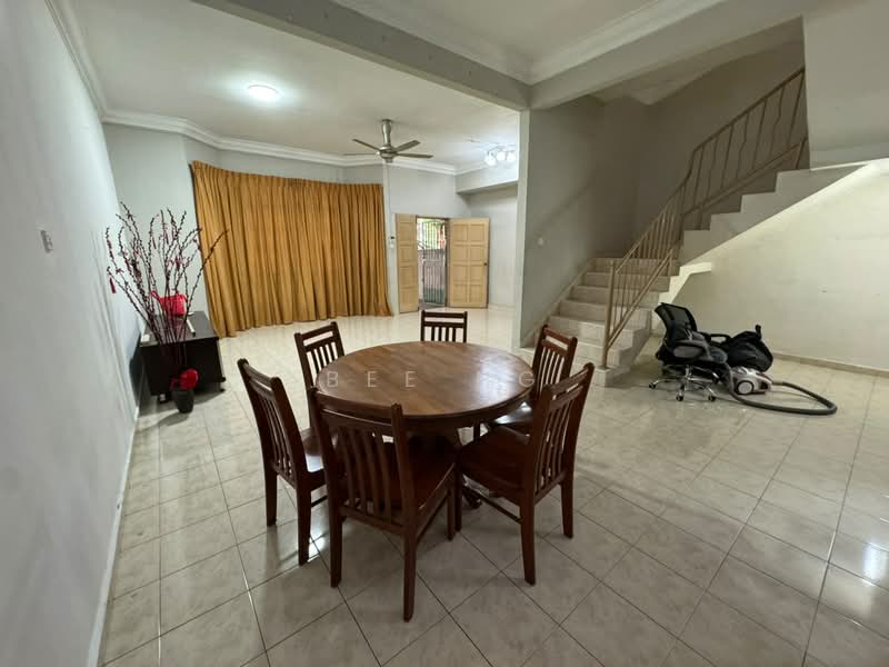 Rumah Teres 2 Tingkat untuk Dijual di Taman Pulai Utama (Skudai) - Bee Ng - Dining Room - PropertyGuru.com.my