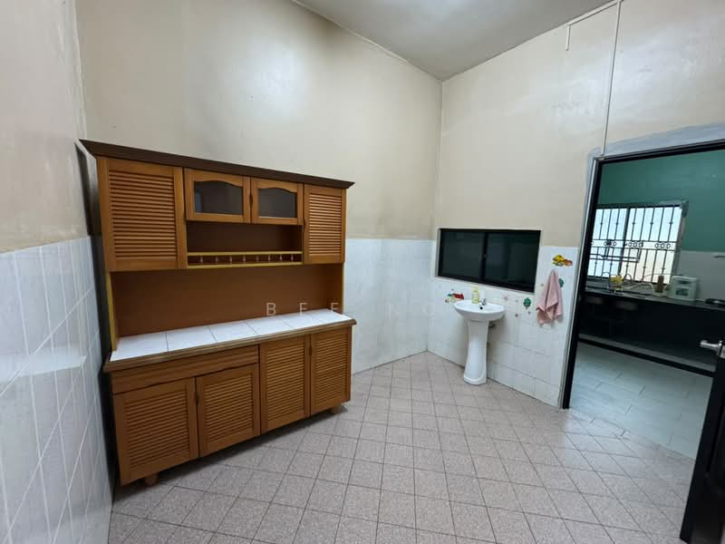 Rumah Teres 2 Tingkat untuk Dijual di Taman Pulai Utama (Skudai) - Bee Ng - Kitchen - PropertyGuru.com.my