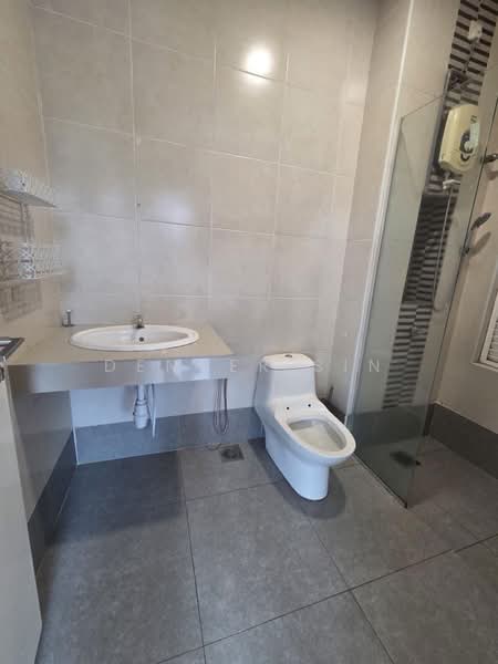 Semi-Detached House for Sale in Alam Damai (Cheras) - Denver Sin - Bathroom - PropertyGuru.com.my