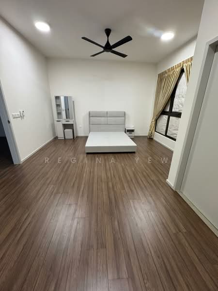 Terraced House for Rent in Taman Bukit Serdang (Seri Kembangan) - Regina Yew - Bedroom - PropertyGuru.com.my