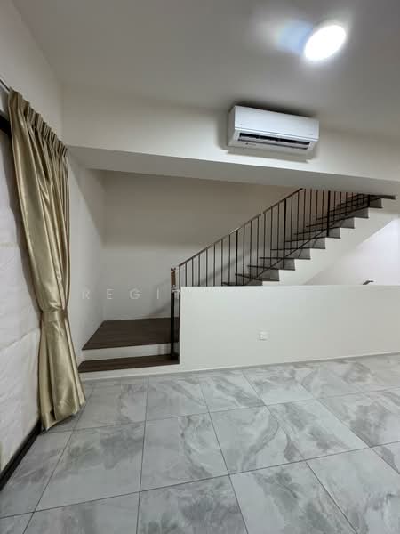 Terraced House for Rent in Taman Bukit Serdang (Seri Kembangan) - Regina Yew - Interior - PropertyGuru.com.my