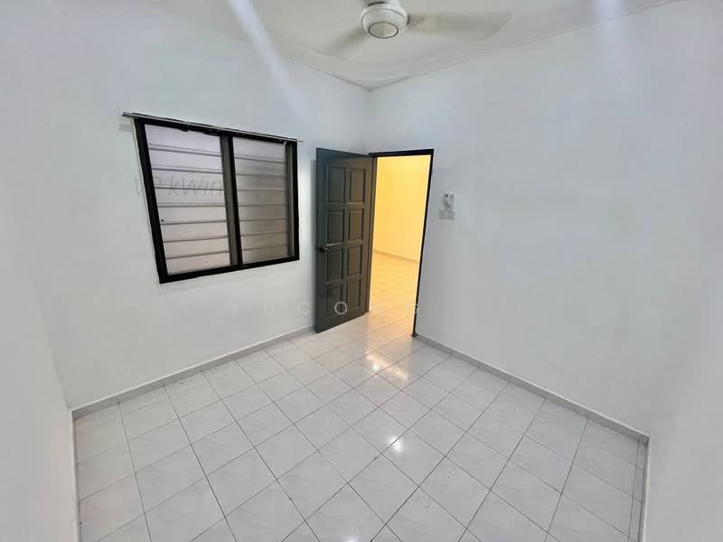 Rumah Teres 1 Tingkat untuk Dijual di Kulai Besar (Kulai) - Yucong . - Interior - PropertyGuru.com.my