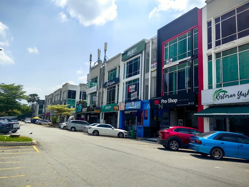 Kedai untuk Dijual di Taman Equine (Seri Kembangan) - Sky Chan - PropertyGuru.com.my