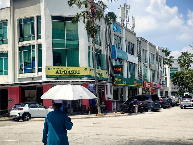 Kedai untuk Dijual di Taman Equine (Seri Kembangan) - Sky Chan - PropertyGuru.com.my