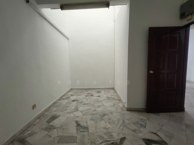 1-storey Terraced House for Sale in Taman Skudai Baru (Skudai) - Robin Teo - Interior - PropertyGuru.com.my