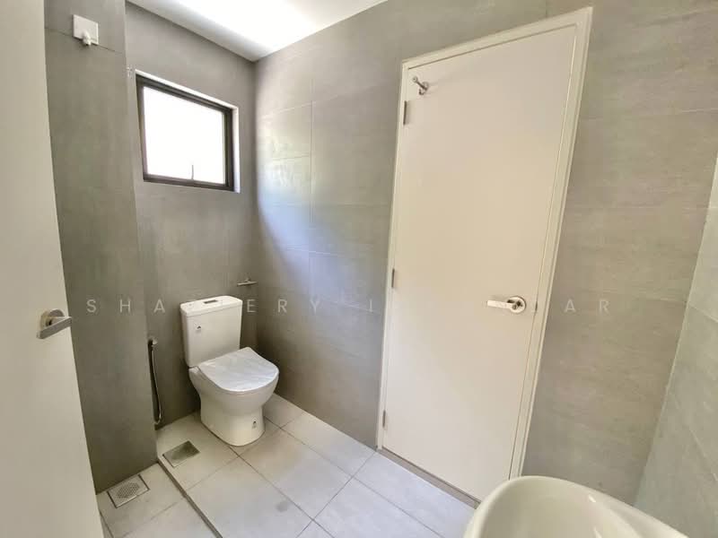 3-storey Terraced House for Sale in Gombak (Selangor) - Shaziery Iskandar - Bathroom - PropertyGuru.com.my
