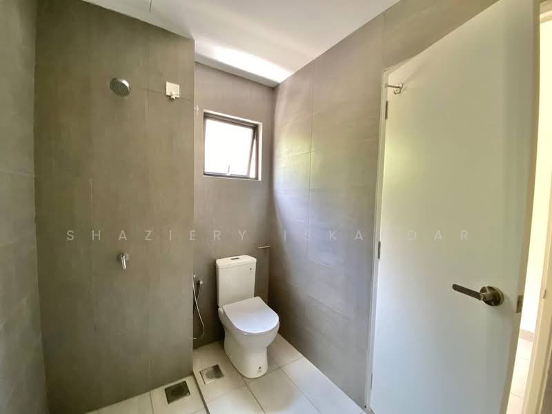3-storey Terraced House for Sale in Gombak (Selangor) - Shaziery Iskandar - Bathroom - PropertyGuru.com.my