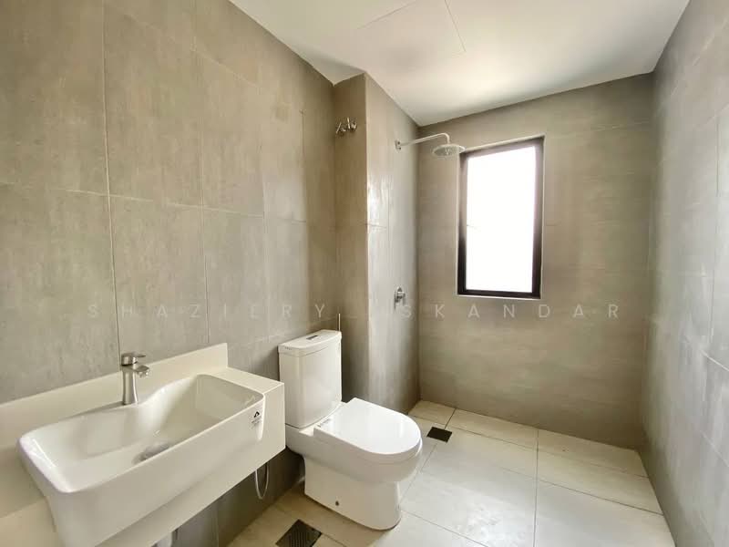 3-storey Terraced House for Sale in Gombak (Selangor) - Shaziery Iskandar - Bathroom - PropertyGuru.com.my