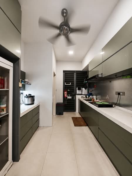 Semi-Detached House for Sale in Taman Seri Bukit Segambut (Batu) - Jasemin Chia - Kitchen - PropertyGuru.com.my