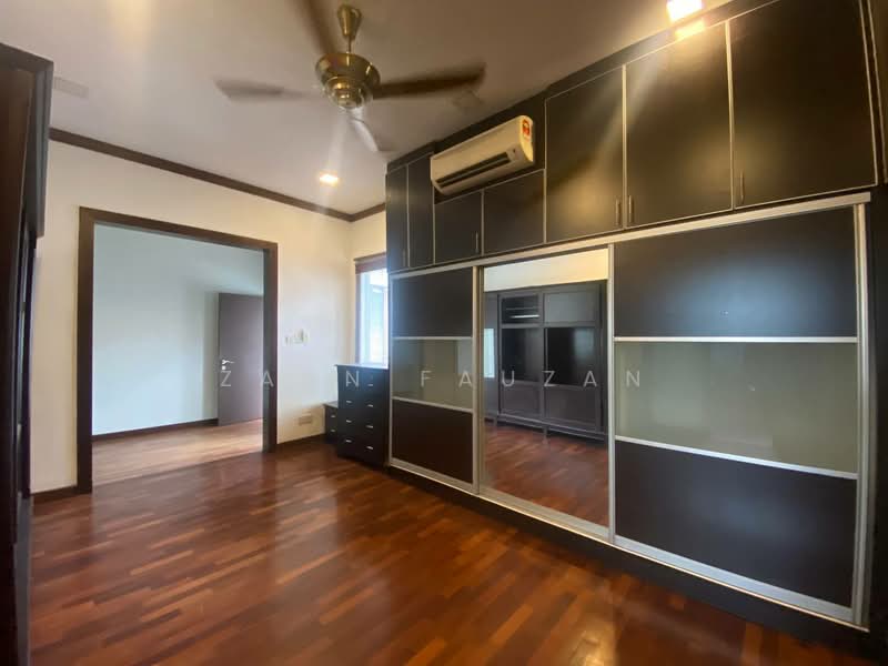 Rumah Teres 2 Tingkat untuk Disewa di Bukit Jelutong (Shah Alam) - Zann Fauzan - Bedroom - PropertyGuru.com.my