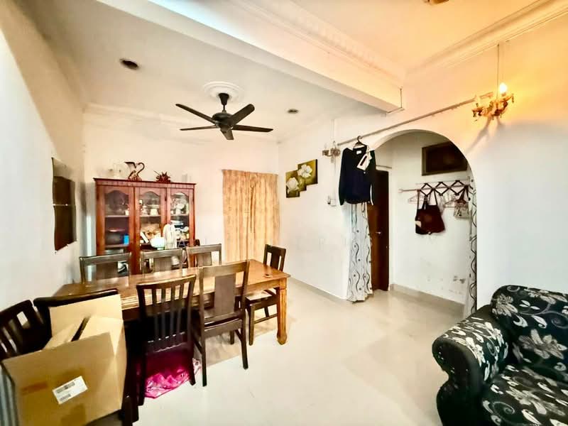 Rumah Teres 1.5 Tingkat untuk Dijual di Keramat (Kuala Lumpur) - Ali Idris - Living Room - PropertyGuru.com.my