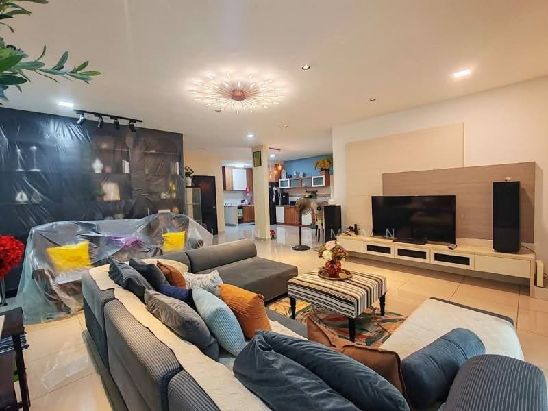 Semi-Detached House for Sale in Taman Nusa Idaman (Iskandar Puteri (Nusajaya)) - Sufi Norman - Living Room - PropertyGuru.com.my