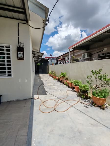 Rumah Banglo untuk Dijual di Bukit Merah (Lahat) - Selina Wong - PropertyGuru.com.my