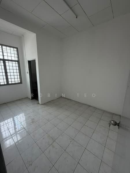 Rumah Teres 1 Tingkat untuk Dijual di Bandar Putra (Kulai) - Robin Teo - Interior - PropertyGuru.com.my