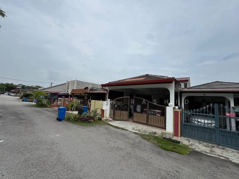 1-storey Terraced House for Sale in Seksyen 17 (Shah Alam) - Rashdan Rashid - PropertyGuru.com.my