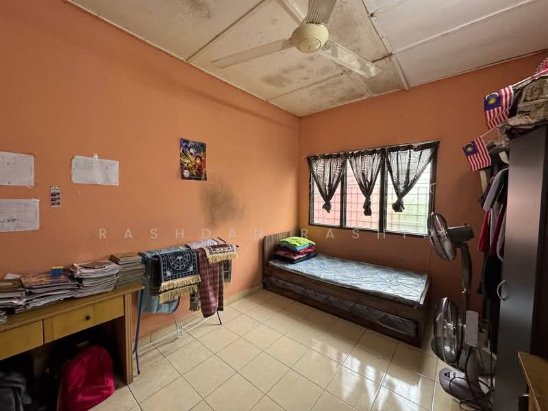 1-storey Terraced House for Sale in Seksyen 17 (Shah Alam) - Rashdan Rashid - PropertyGuru.com.my