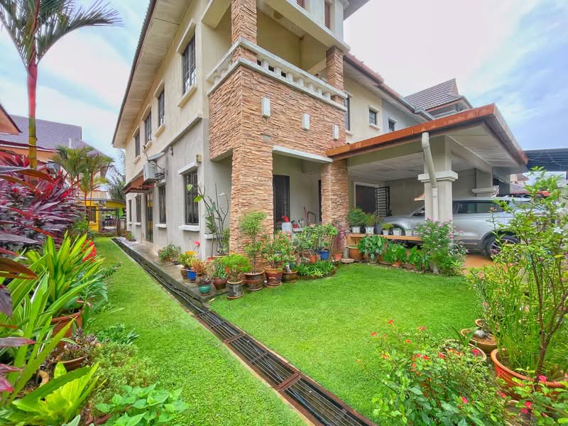 Semi-Detached House for Sale in Bandar Nusaputra (Puchong) - Ali Idris - Exterior - PropertyGuru.com.my