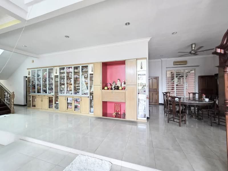 Rumah Banglo untuk Dijual di SS19 (Subang Jaya) - Syahrim Naim - Living Room - PropertyGuru.com.my