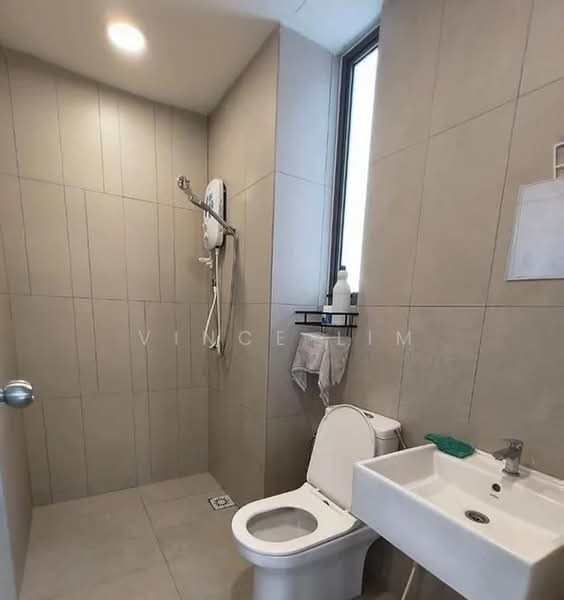 Servis Apartment untuk Disewa di Kenwingston Platz - Vince Lim - Bathroom - PropertyGuru.com.my