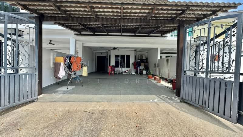 Rumah Teres 2 Tingkat untuk Dijual di Taman Sutera (Kajang) - Ali Idris - Exterior - PropertyGuru.com.my