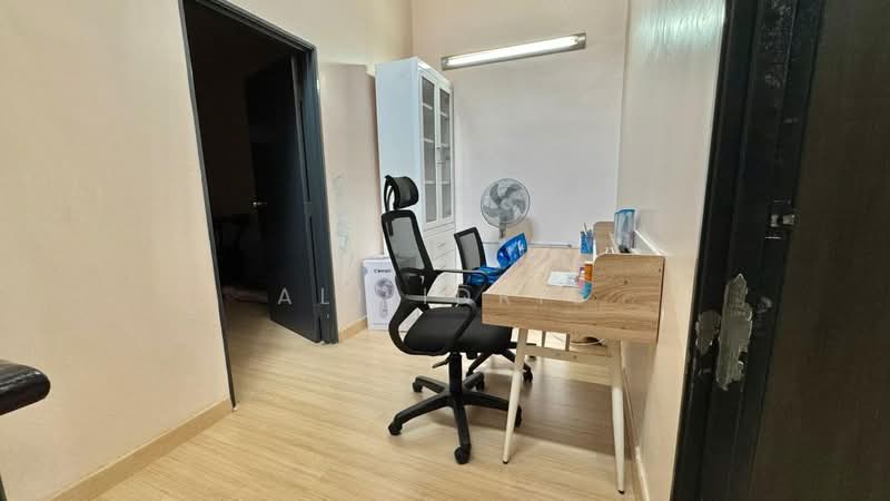 Rumah Teres 2 Tingkat untuk Dijual di Taman Sutera (Kajang) - Ali Idris - Study - PropertyGuru.com.my