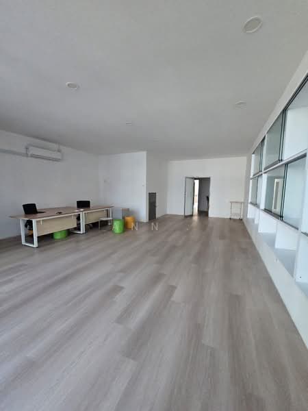 Shop for Sale in Bandar Kulai (Kulai) - Ann . - Interior - PropertyGuru.com.my