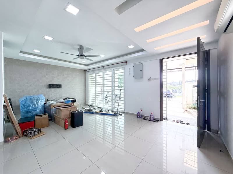 2-storey Terraced House for Sale in TTDI Grove (Kajang) - Syahrim Naim - Living Room - PropertyGuru.com.my